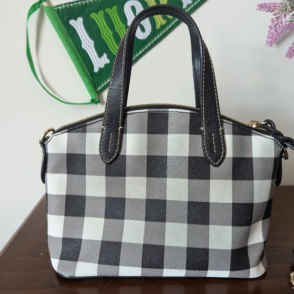 Dooney and Bourke Tucker Ruby crossbody. Beautiful little bag! - Picture 3 of 8